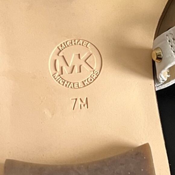 Michael Kors MK Women's Flat Sandals in Leather with Logo Size 7 - Picture 11 of 11